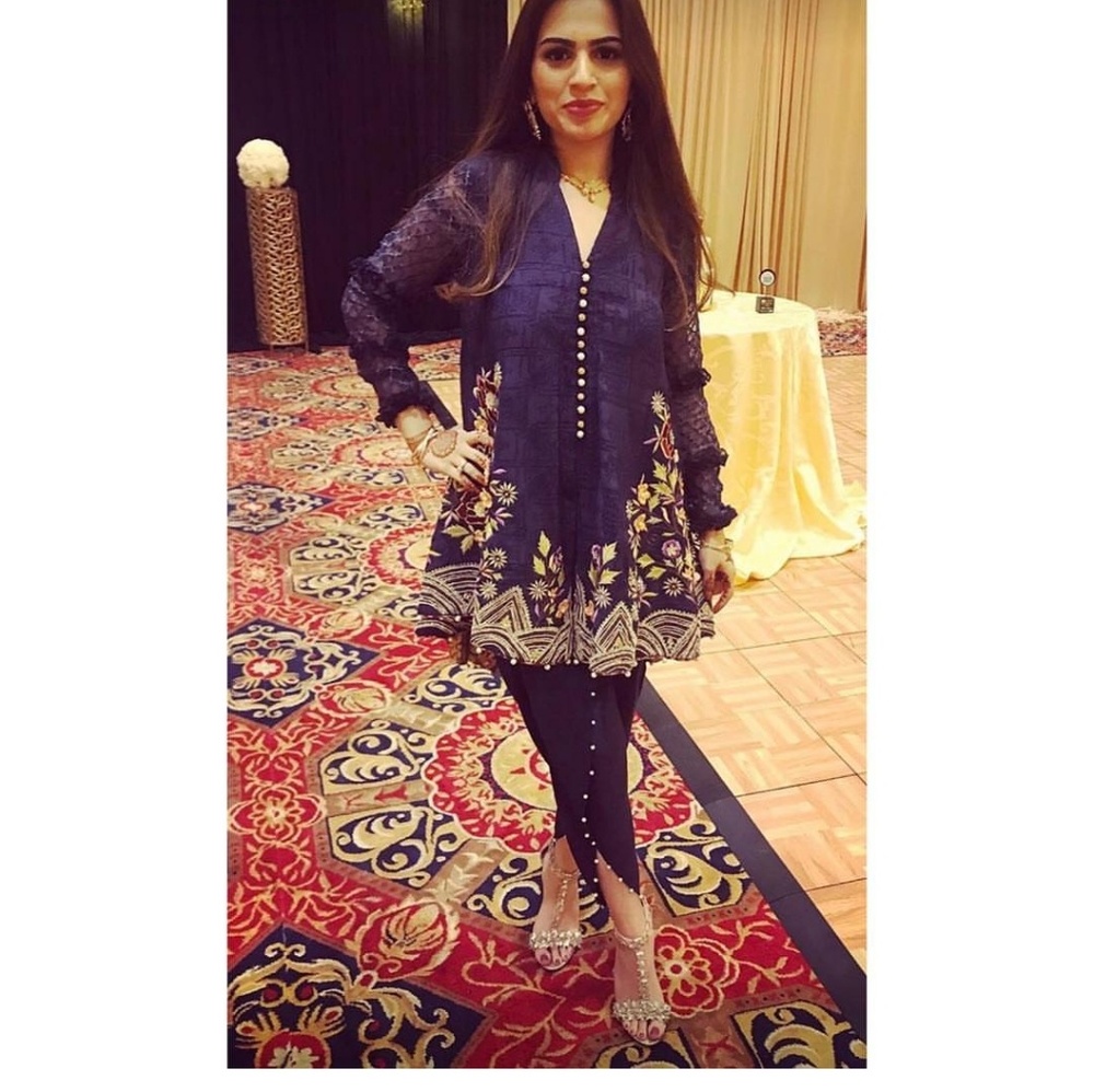 Annus abrar pakistani outfit